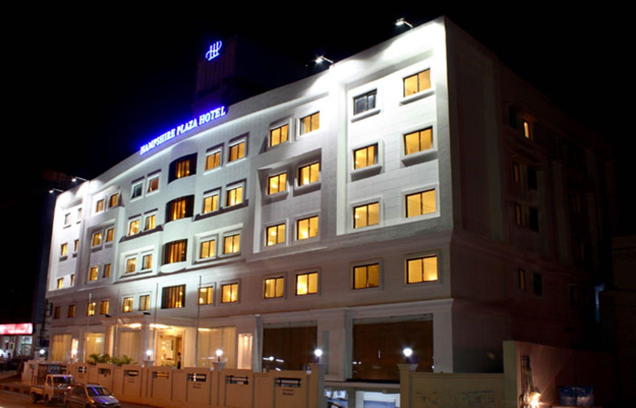 Hampshire Plaza Hotel Hyderabad Bagian luar foto