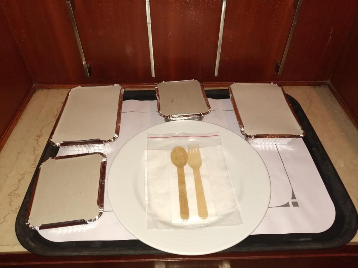 Hampshire Plaza Hotel Hyderabad Bagian luar foto